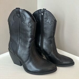 Mix No. 6 Black Cowboy Boots
